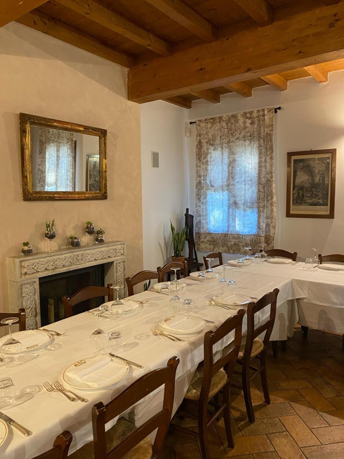 Quattro Castella Locanda Corte Ruspecchio Bed & Breakfast エクステリア 写真